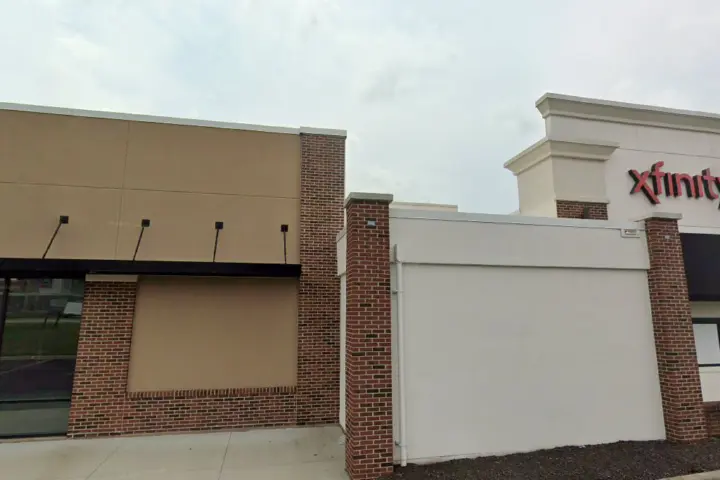 Xfinity – 4545 Illinois Road