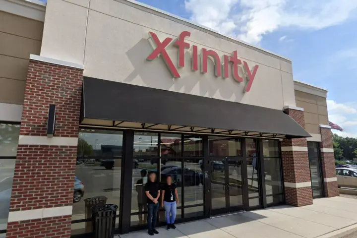 Xfinity – 4640 Roosevelt Blvd