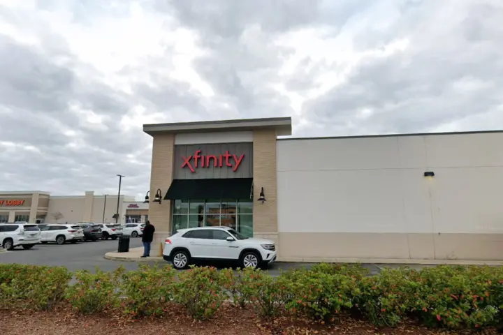 Xfinity – 500 Hawkins Ave.