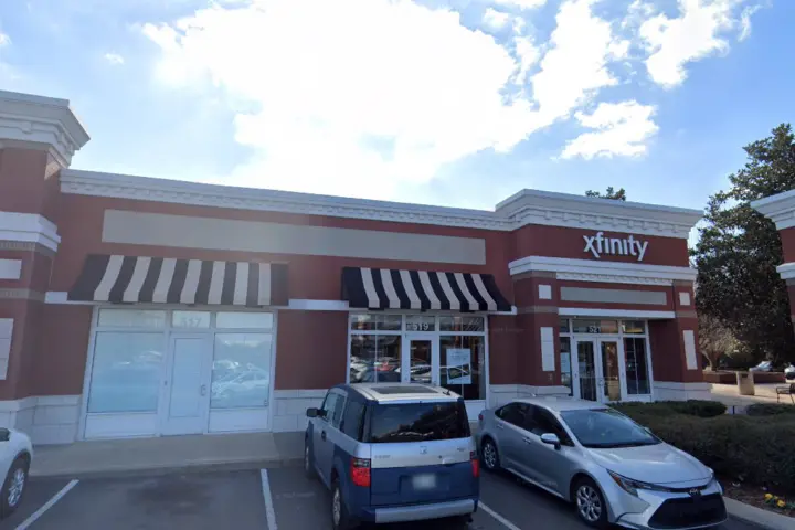 Xfinity – 521 North Thompson Lane