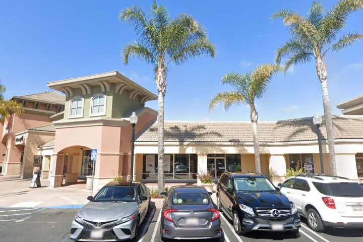 Xfinity – 577 East Calaveras Boulevard
