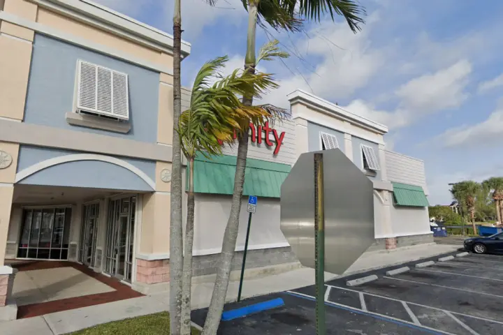 Xfinity – 5931 West Oakland Park Blvd
