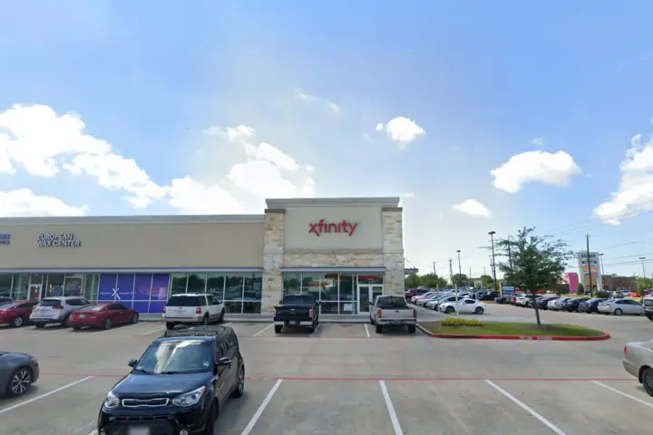 Xfinity – 6360 Garth Rd Suite 125