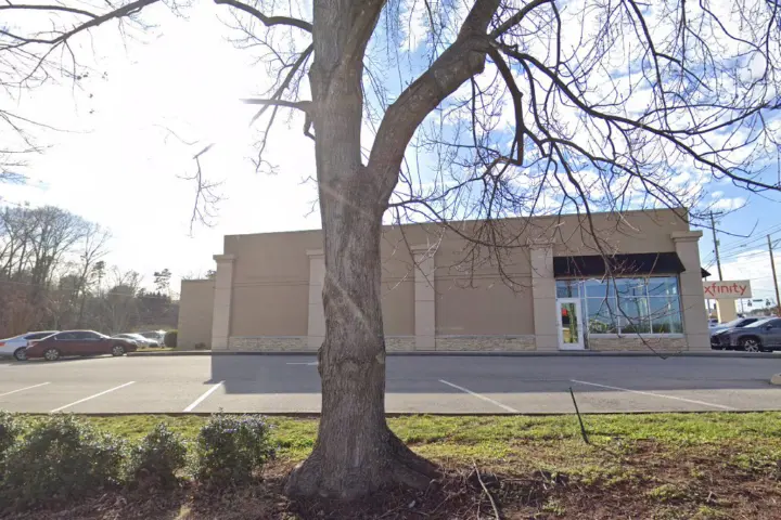 Xfinity – 6928 Kingston Pike