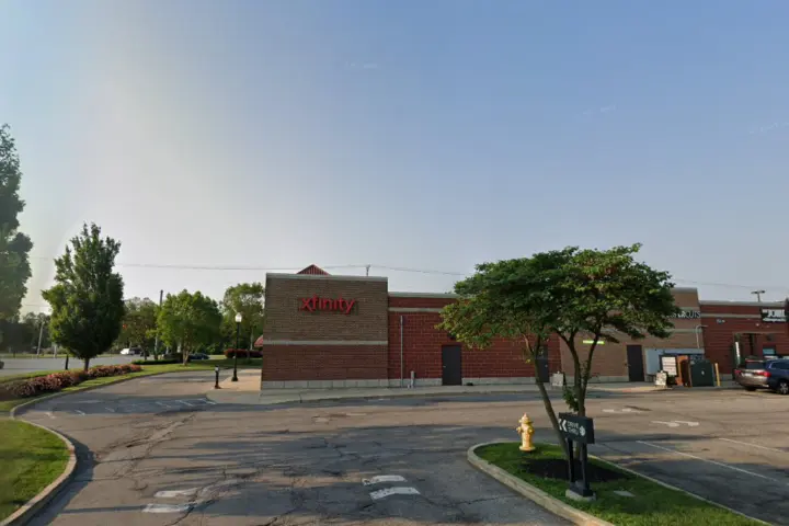 Xfinity – 7115 Heritage Square Suite 1250