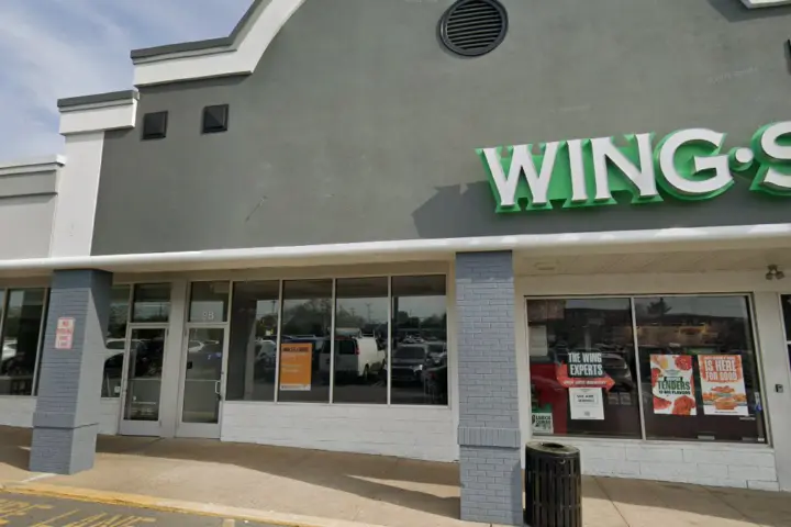 Xfinity – 7136 Ridge Avenue Suite 9B