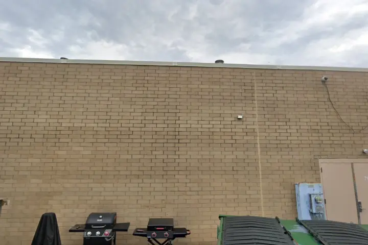 Xfinity – 7927 Golf Rd
