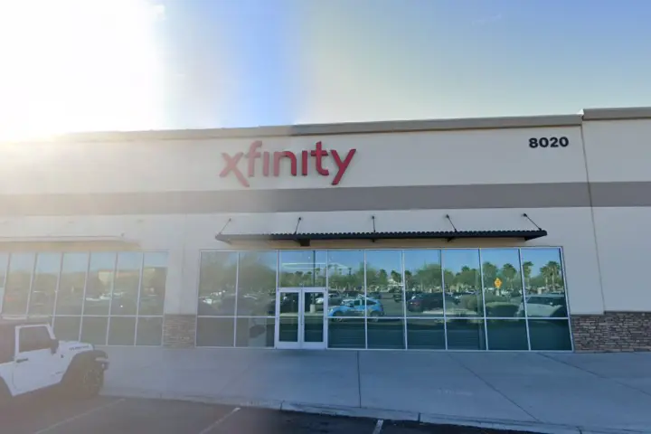 Xfinity – 8020 N Cortaro Rd Suite 120