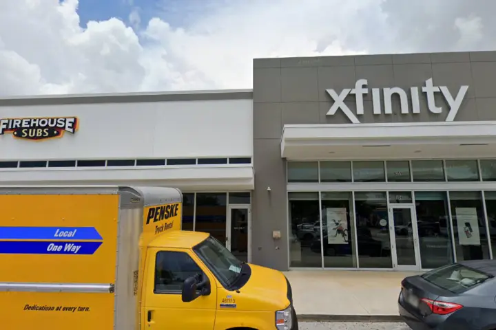 Xfinity – 9251 W Flagler St Ste 104