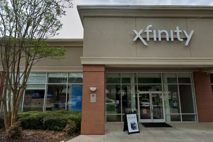 Xfinity – 96A Pavilion Pkwy